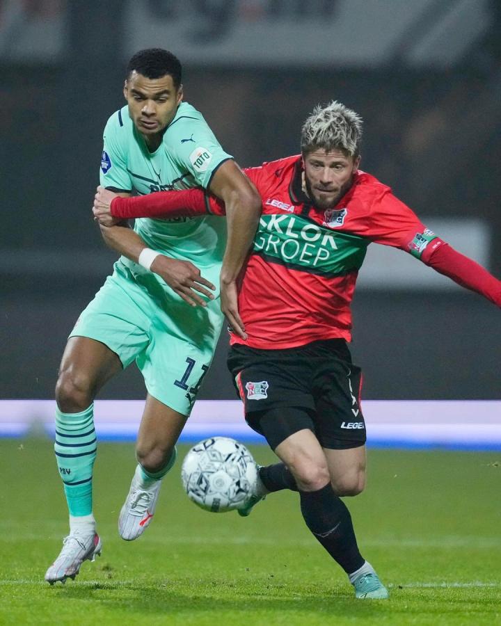 于短期收益 于短期收益