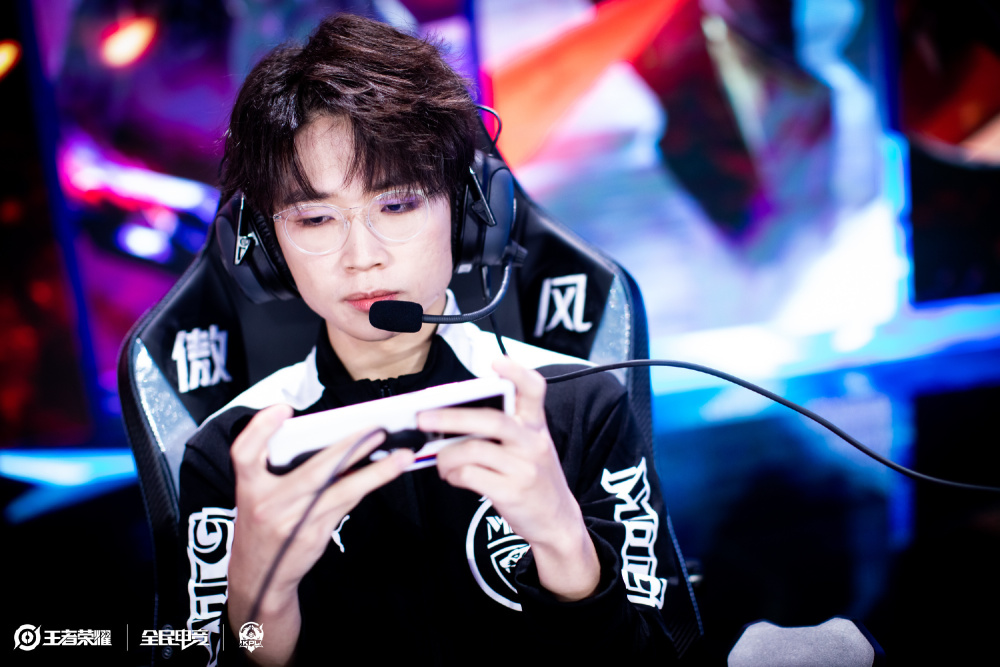 谁先拿到前 谁先拿到前